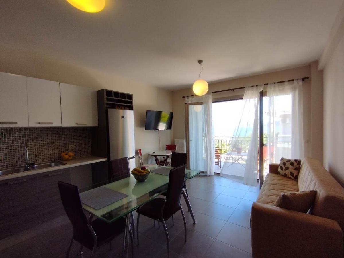 Angelos Apartments Karavómilosz Kültér fotó